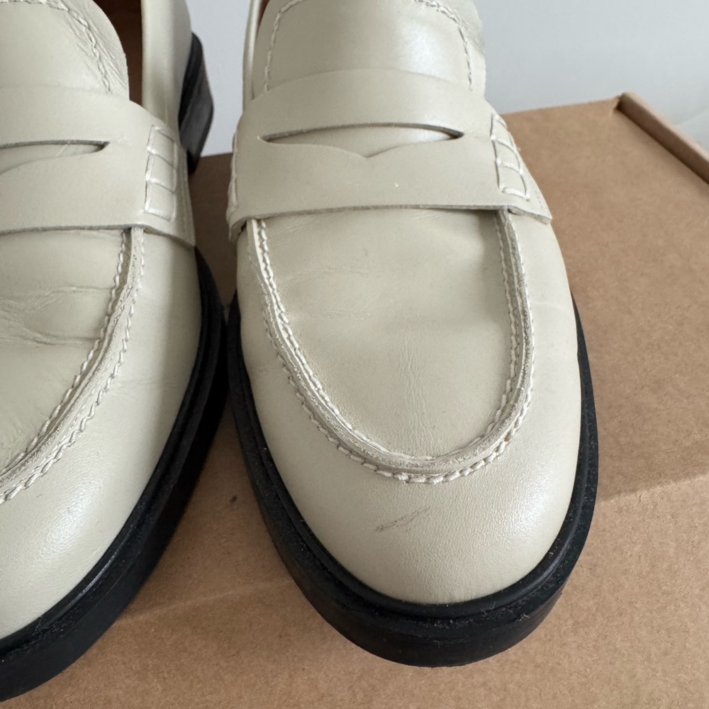 Flattered Sara Creme Leather Loafer - Picture 6 of 9